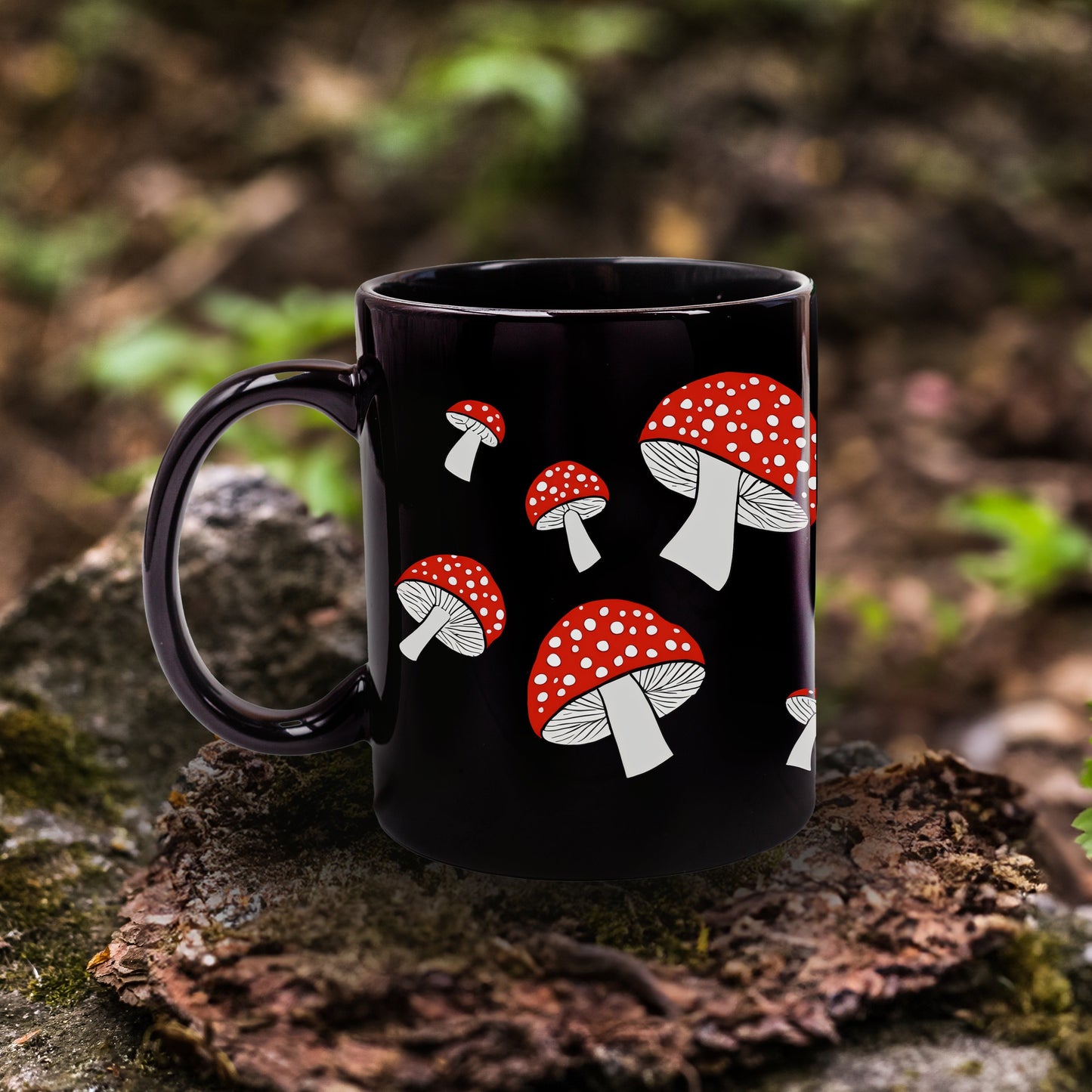 Cottagecore Cozy Vintage Spotted Mushroom Pattern Black Mug (11oz)